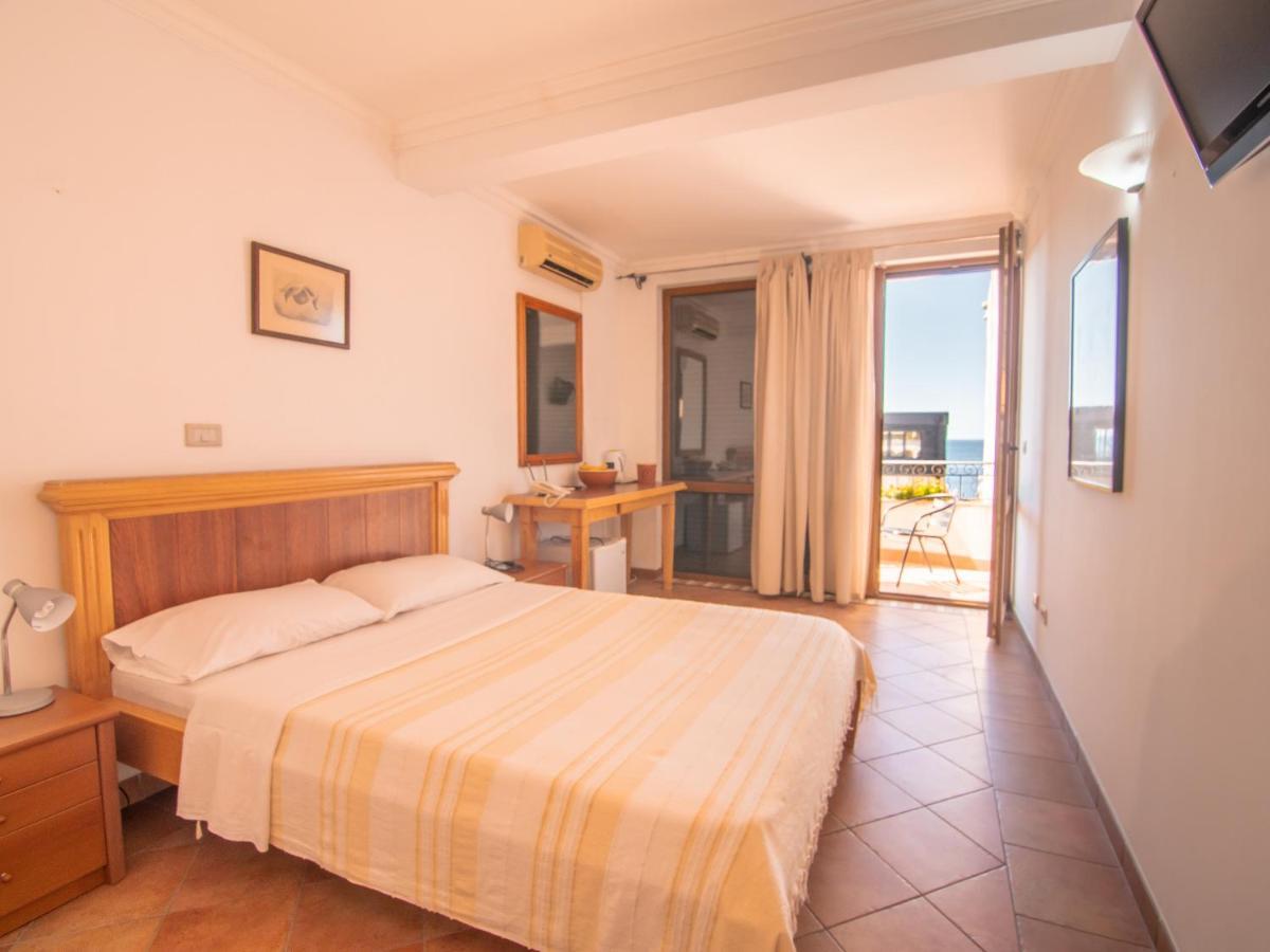 Apartments And Rooms Levantin Inn Sveti Stefan Exterior foto