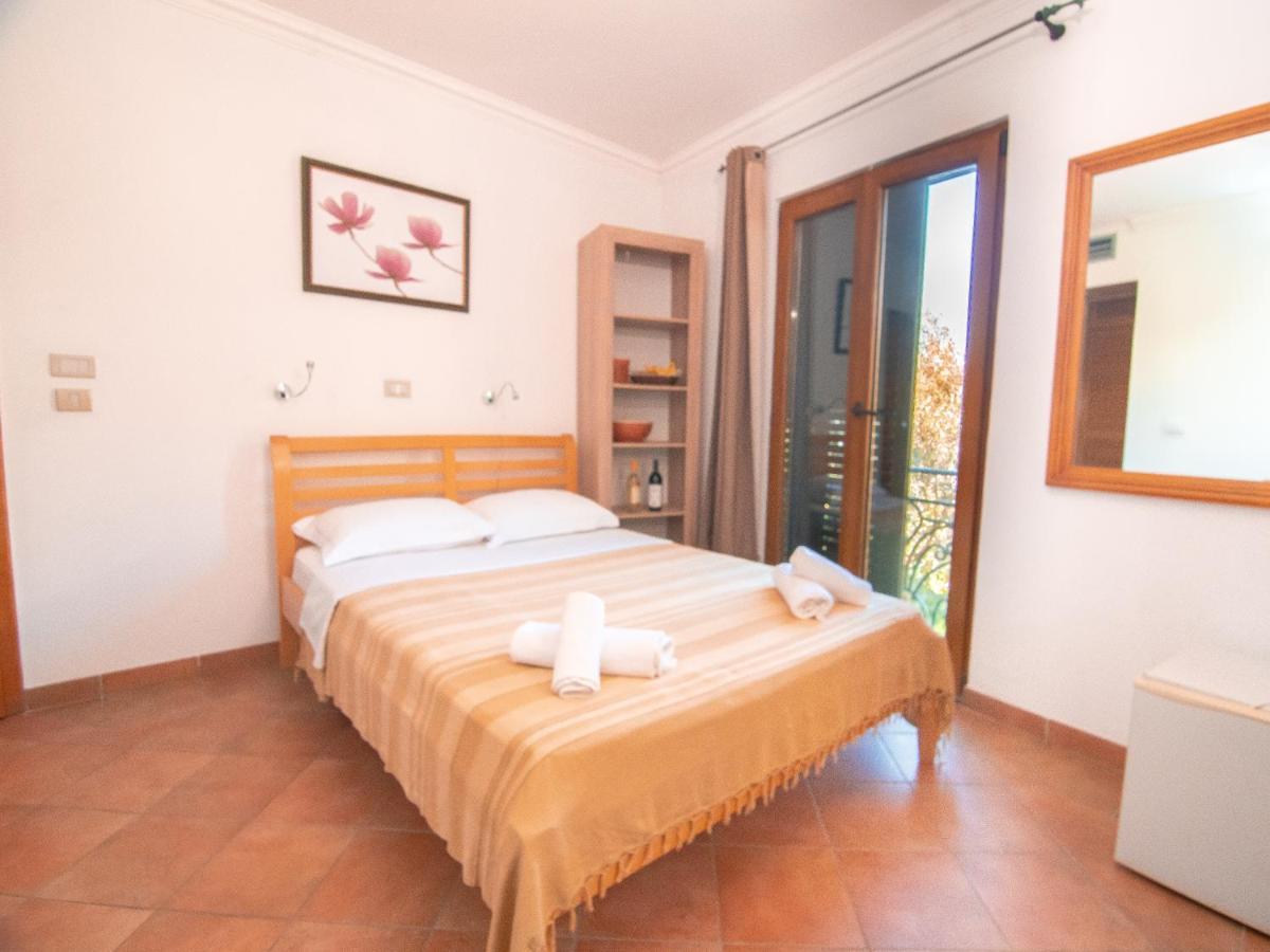 Apartments And Rooms Levantin Inn Sveti Stefan Exterior foto