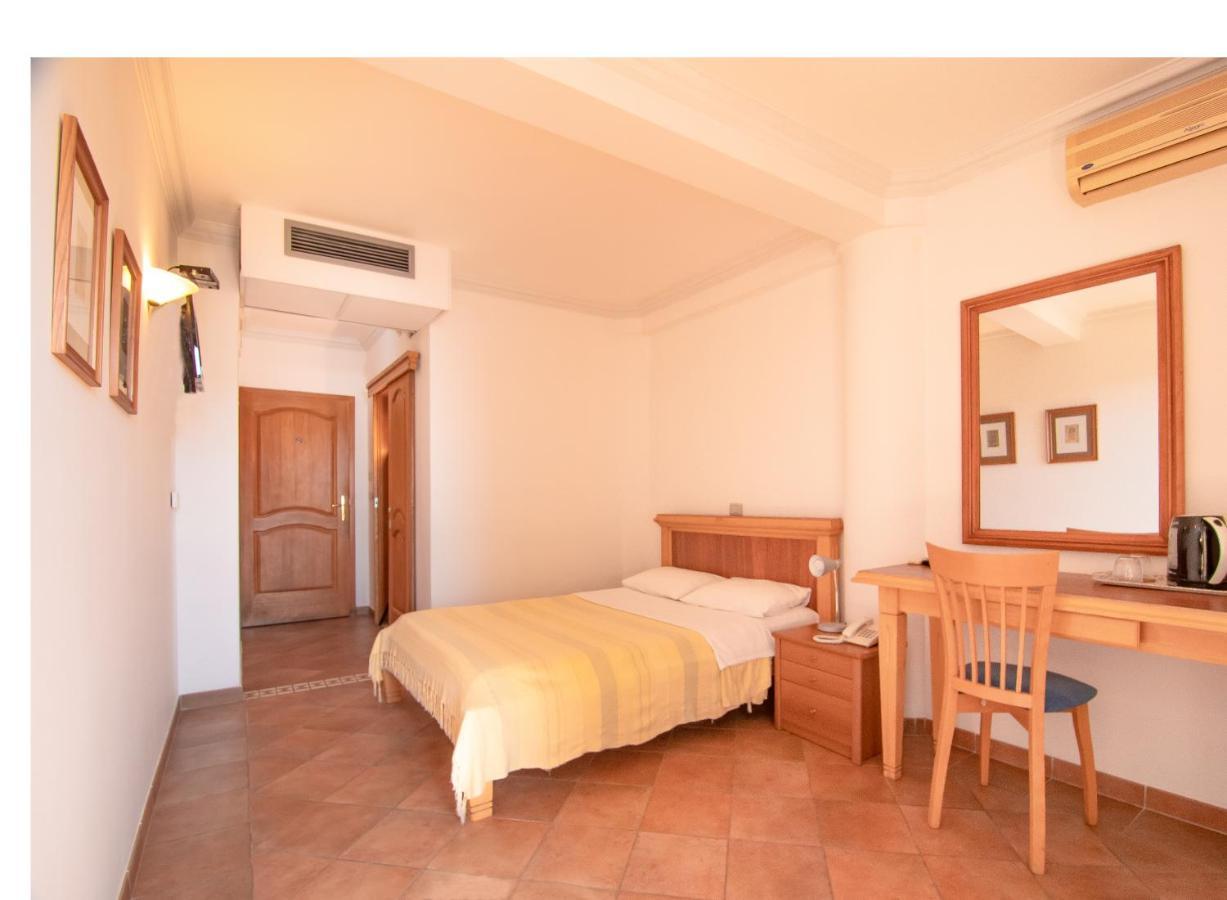 Apartments And Rooms Levantin Inn Sveti Stefan Exterior foto