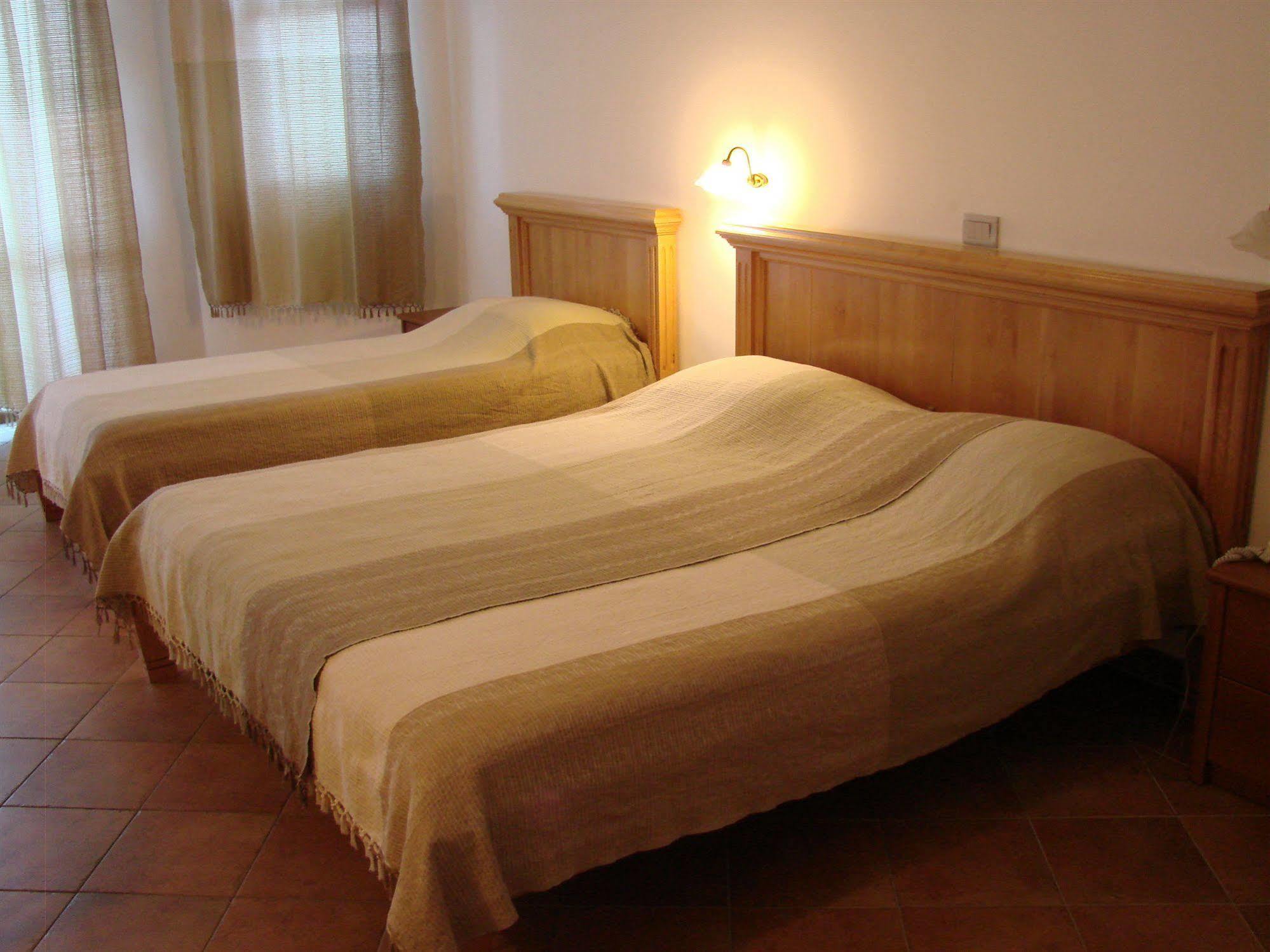 Apartments And Rooms Levantin Inn Sveti Stefan Exterior foto